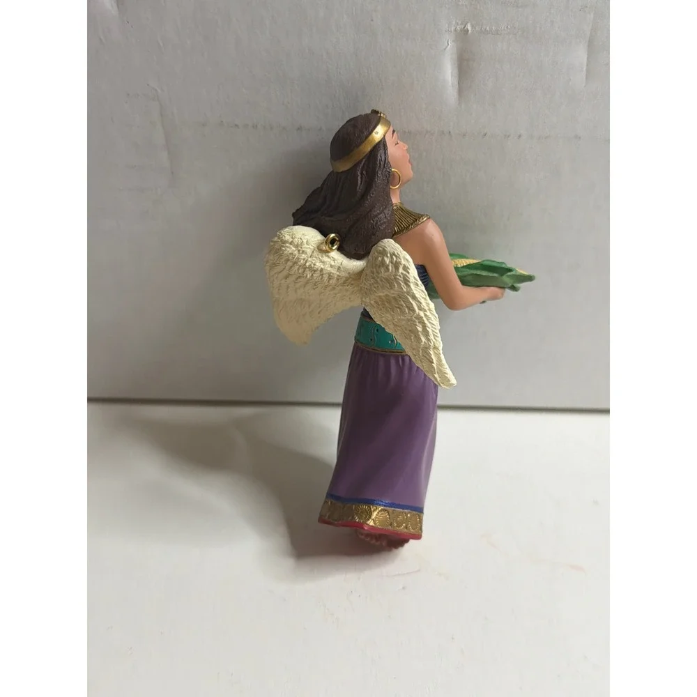 1998 Hallmark Keepsake Ornament Celebration‎ of Angels Native American Angel